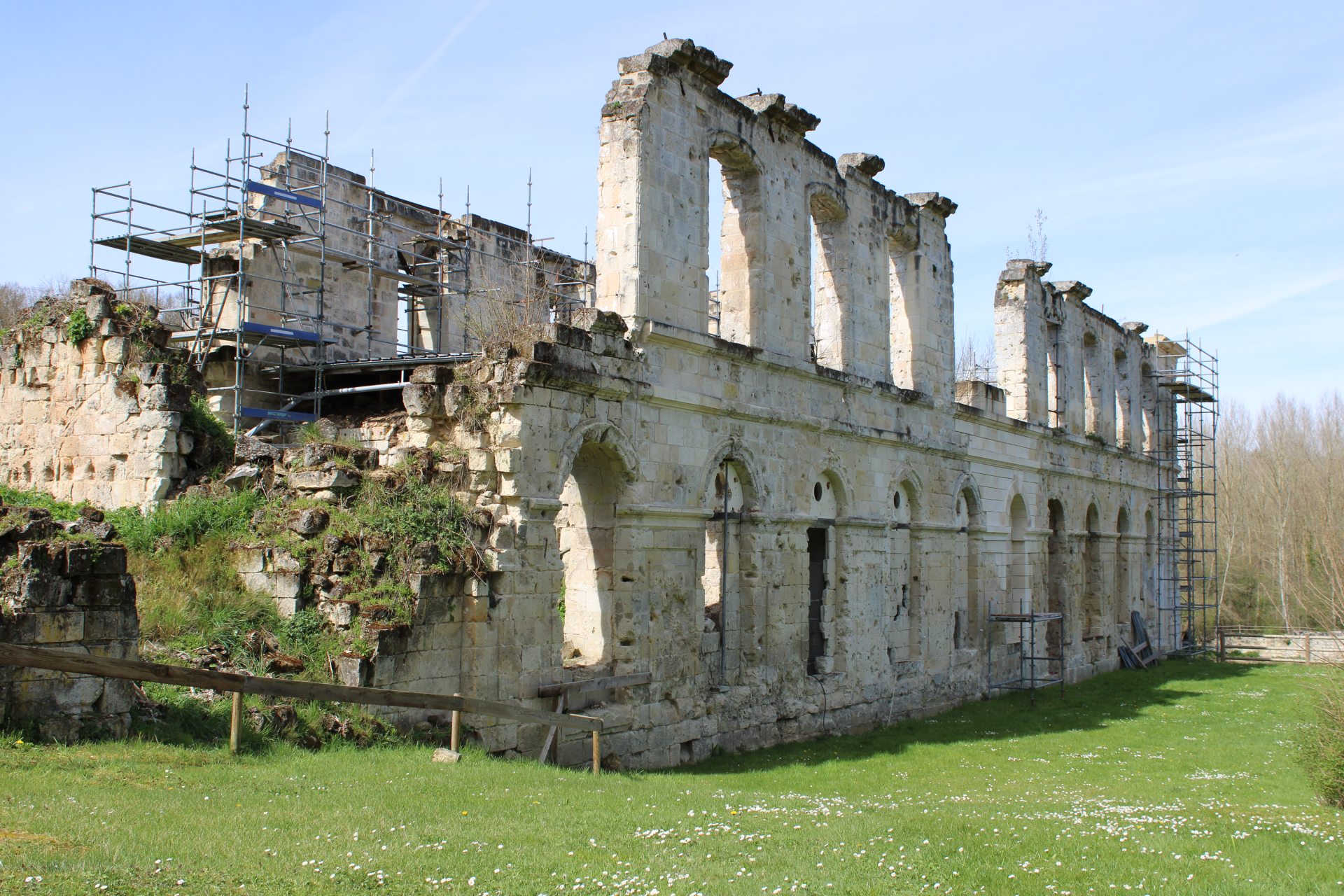 Abbaye de Coeuvres et Valsery